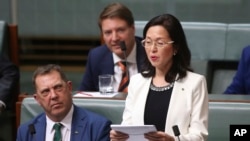 Gladys Liu, di gedung parlemen Australia di Canberra. (Foto: dok).