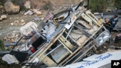 Kecelakaan bus di kawasan Amdoun, Tunisia, menewaskan sedikitnya 22 penumpang, Minggu (1/12).