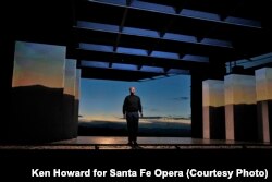 Baritone Edward Parks stars as Steve Jobs in the Santa Fe Opera production of The (R)evolution of Steve Jobs.