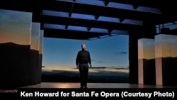 Baritone Edward Parks stars as Steve Jobs in the Santa Fe Opera production of The (R)evolution of Steve Jobs.