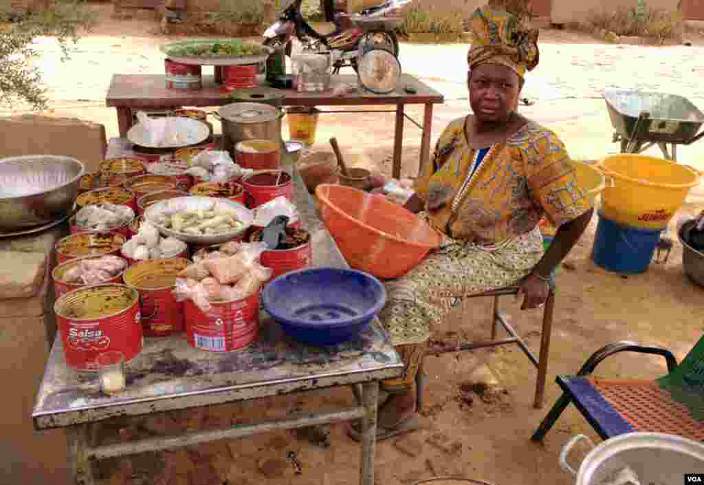 Hawa Doumbia, a trader. (Idriss Fall/VOA)