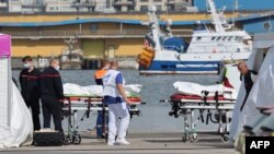 Miili ya wahamiaji waliofariki baada ya kujaribu kuvuka kivuko cha Uingereza huko Boulogne-sur-Mer, kaskazini ,mwa Ufaransa, Septemba 3, 2024.