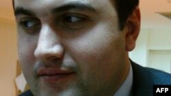 Vəkil Elçin Sadıqov: Eynulla Fətullayevlə bağlı məhkəmə qərarları labirintdir