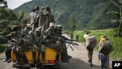 Kelompok pemberontak M23 menarik pasukannya dari kota Sake, Kongo (Foto: dok). Inggris membekukan bantuan untuk Rwanda karena adanya laporan terkait dukungan Rwanda untuk pemberontak ini.