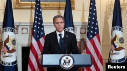 រូបឯកសារ៖ រដ្ឋមន្ត្រី​ការបរទេស​សហរដ្ឋ​អាមេរិក​លោក Antony Blinken ថ្លែងសុន្ទរកថាមួយនៅក្រសួងការបរទេស​សហរដ្ឋ​អាមេរិក នៅរដ្ឋធានីវ៉ាស៊ីនតោន កាលពីថ្ងៃទី ៣ ខែមីនា ឆ្នាំ២០២១។