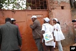 Kyamfe na yaki da Cutar Polio a Kasar Angola, 2010