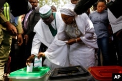 Main opposition presidential candidate Atiku Abubakar casts his vote at Ajiya's polling station in Yola, Adamawa state, Nigeria Feb. 23, 2019.