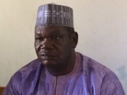 Barka Michel, porte-parole de la plateforme syndicale revendicative, le 30 décembre 2019. (VOA/André Kodmadjingar)