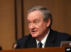 마이크 크레이포 공화당 상원의원.