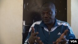 Amadou Bounty Diallo, enseignants chercheur au département de philosophie, à Niamey, le 4 septembre 2019. (VOA/Abdoul-Razak Idrissa)