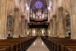 Empty seats are seen during an Easter service at St. Patrick's Cathedral as the outbreak of the coronavirus disease (COVID-19) continues in the Manhattan borough of New York City, New York, U.S., April 12, 2020. (REUTERS/Jeenah Moon)