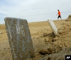 Fojia ketidan qazilgan qabrlar...