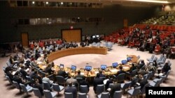 د امنیت شورا د کندز په ځانمرګی‌ برید کې د وژل شویو کسانو له کورنیو سره خواخوږي څرګنده کړې