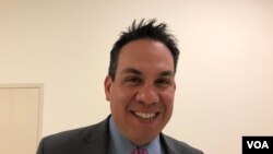 加州联邦众议员阿吉拉（美国之音黎堡拍摄）