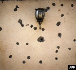 Xalqaro hamjamiyat Liviya muxolifatiga qurol uzatish haqida o’ylanmoqda