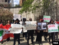 Protesters pushed for quick action in Burundi, as the country enters a second year of post-election violence, April 26, 2016. (M. Besheer/VOA)