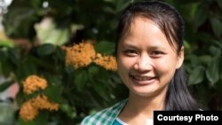 កញ្ញា ហេង សំណាង អ្នក​សម្របសម្រួល​កម្មវិធីនៃអង្គការសិល្បៈខ្មែរអមតៈ។ (រូបផ្តល់ឲ្យ)