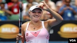 Turnamen tenis puteri WTA tidak memakai perusahaan Sony Ericsson sebagai sponsor utama tahun depan (foto: dok).