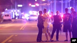 کم از کم ۵۳ نفر دیگر در این رویداد زخمی شده است