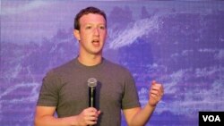 CEO Facebook saat memberi kata pengantar dalam lokakarya untuk pengembang aplikasi di Jakarta, Indonesia, 13 Oktober 2014.