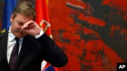 Arhiva - Predsdnik Srbije Aleksandar Vučić u Palati Srbija u Beogradu, 16. oktobra 2018. (Foto: AP/Darko Vojinović)