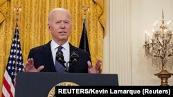 Joseph Biden tokom obraćanja novinarima u Bijeloj kući (Foto: REUTERS/Kevin Lamarque)