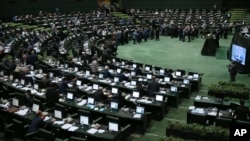 Sidang parlemen Iran di Teheran, 7 Oktober 2018. (Foto: dok).