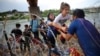 Eagle Pass, Texas, Sees Continuing Influx of Migrants