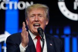 Mantan Presiden AS Donald Trump mengecam RUU infrastruktur AS yang disetujui Senat.