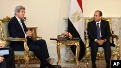 Sakataren harkokin wajen Amurka John Kerry da Shugaban Misra e- Sissi