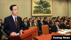 김장수 한국 청와대 국가안보실장이 지난 4월 국회 운영위 전체회의에서 업무보고를 하고 있다. (자료사진)