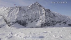 Big Antarctica Ice Shelf Is Disintegrating, NASA Says