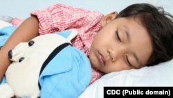 Kekurangan tidur akan menekan atau memperlemah sistem kekebalan tubuh (foto: ilustrasi). 