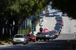 صف معترضان جلوی دیزنی‌لند - ۲۷ ژوئن ۲۰۲۰