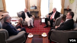 Prezident saroyiga ko'ra, muloqotda mamlakatdagi vaziyat bo’yicha fikr almashilgan