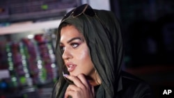 Amani Al-Khatahtbeh, pendiri situs MuslimGirl.com, 20 Desember 2019. (Foto: AP)