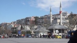 Istanbul’s Uskudar district once a stronghold of Erdogan support has declined, amid concerns over economy and declining rights, but voters appear skeptical whether parties led by Erdogan’s former allies offer a way forward. (Dorian Jones/VOA)