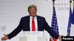 美国总统特朗普在G7结束时出席记者会。（2019年8月26日）