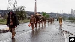 Predaja ukrajinskih boraca iz Azovstala, 19. maja 2022. godine.