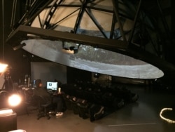 A digital dome allows viewers to see images on a spherical rather than a flat surface. IAIA is home to the only articulating digital dome (meaning it’s capable of movement) in the world, Santa Fe, N.M., Oct. 9, 2019. Julie Taboh/VOA