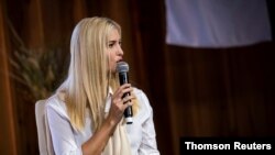 Penasihat senior Gedung Putih, Ivanka Trump, saat berkampanye untuk ayahnya, Presiden Donald Trump, di North Carolina.