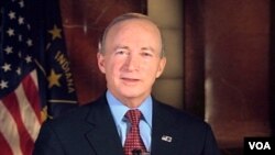 Gubernur negara bagian Indiana, Mitch Daniels (24/1)