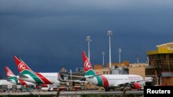 Vue sur l'aérport de Jomo Kenyatta à Nairobi, le 28 avril 2016. 