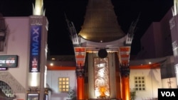 好莱坞星光大道新景点－政治牢笼