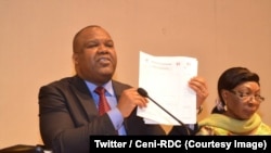 Corneille Nangaa, le président de la Commission électorale nationale indépendante (Céni) à la clôture de dépôt des candidatures à la présidentielle et aux législatives nationales, Kinshasa, RDC, le 4 août 2018. (Twitter/Ceni-RDC)