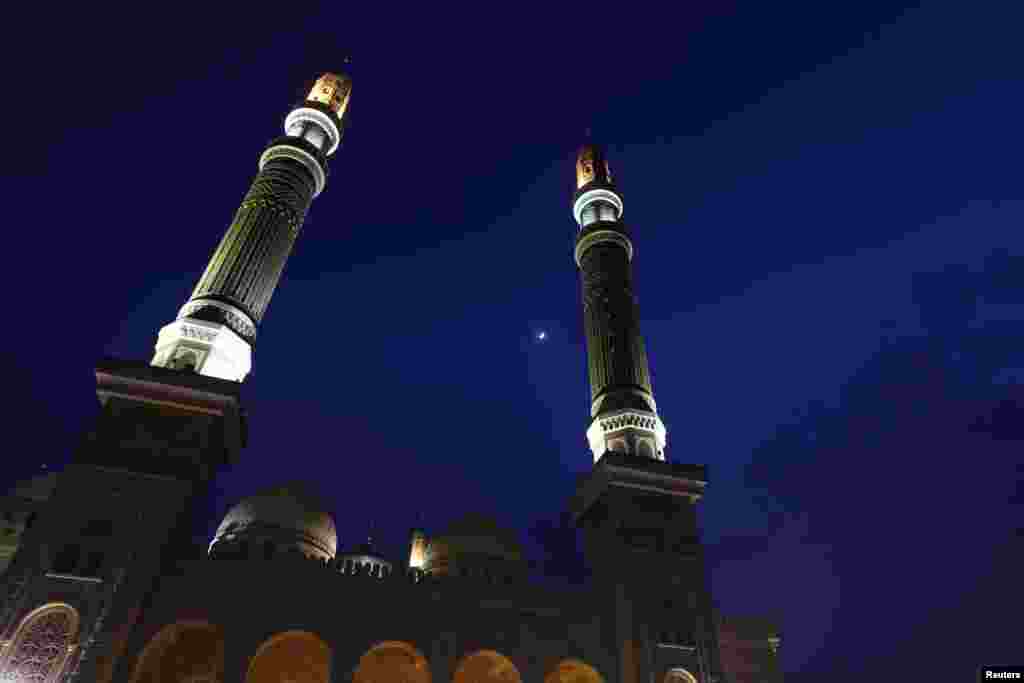 Al-Saleh mosque at night in Sana&#39;a, Yemen, July 2, 2014.