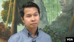 Sovanna Pouv, head of the local Cambodian Mutual Assistance Association in Lowell, Massachusetts. (VOA Khmer)