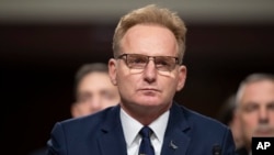 រូបឯកសារ៖ លោក Thomas Modly រដ្ឋមន្រ្តីនាវាស្តីទីផ្តល់សក្ខីកម្មនៅវិមាន Capitol Hill ក្នុងរដ្ឋធានីវ៉ាស៊ីនតោន កាលពីថ្ងៃទី០៣ ខែធ្នូ ឆ្នាំ២០១៩។ 