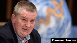 រូបឯកសារ៖ លោក Michael Ryan ប្រធាន​ផ្នែក​គ្រាអាសន្ន​នៃ​អង្គការ​សុខភាព​ពិភពលោក ចូលរួម​នៅក្នុង​សន្និសីទ​សារព័ត៌មាន​មួយ នៅ​ទីក្រុងហ្សឺណែវ ប្រទេសស្វីស។