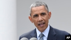 លោក​ប្រធានា​ធិបតីសហរដ្ឋ​អាមេរិក បារ៉ាក់ ​អូបាម៉ា ​និយាយ​ថា ​គម្រោង​កិច្ច​ព្រមព្រៀង​ដើម្បី​ទប់ស្កាត់​នៅ​ក្នុង​ការ​ដោះដូរ​ជាមួយ​នឹង​ការ​បន្ធូរបន្ថយ​ការ​ដាក់​ទណ្ឌកម្ម​ ​ជា​មធ្យោ​បាយ​​ដ៏​ល្អបំផុត​​ដើម្បី​​ធ្វើ​ឲ្យ​អ៊ីរ៉ង់​កុំ​បាន​ទទួល​អាវុធ​នុយក្លេអ៊ែរ។